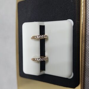 14K GOLD FILLED BEAUTIFUL HUGGING EARRINGS.